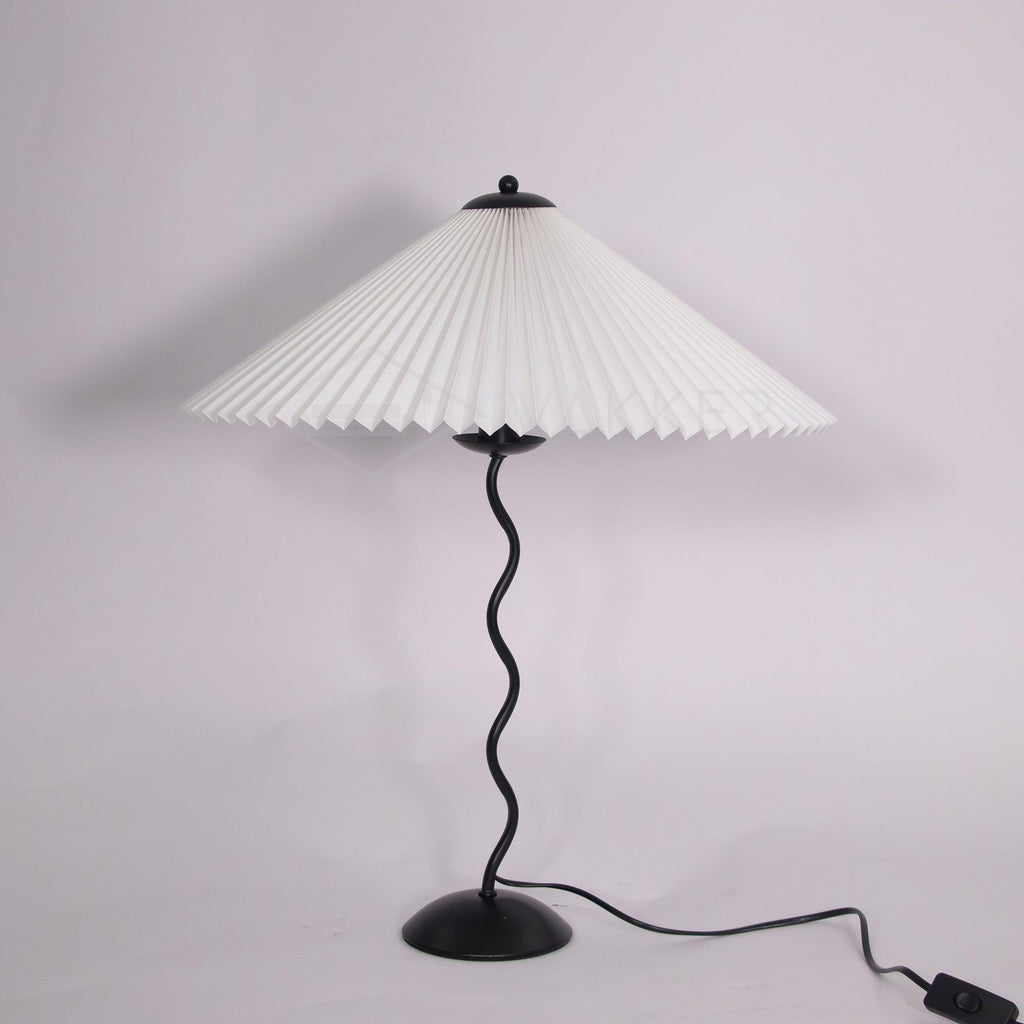 NovaLume WaveLight wellenförmige Leuchte mit sanftem Licht für moderne Innenräume