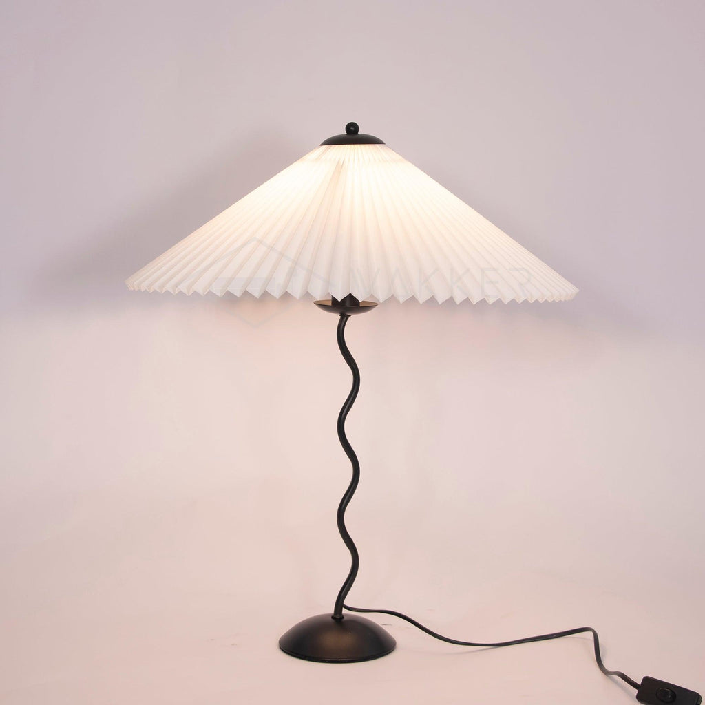 NovaLume WaveLight wellenförmige Leuchte mit sanftem Licht für moderne Innenräume