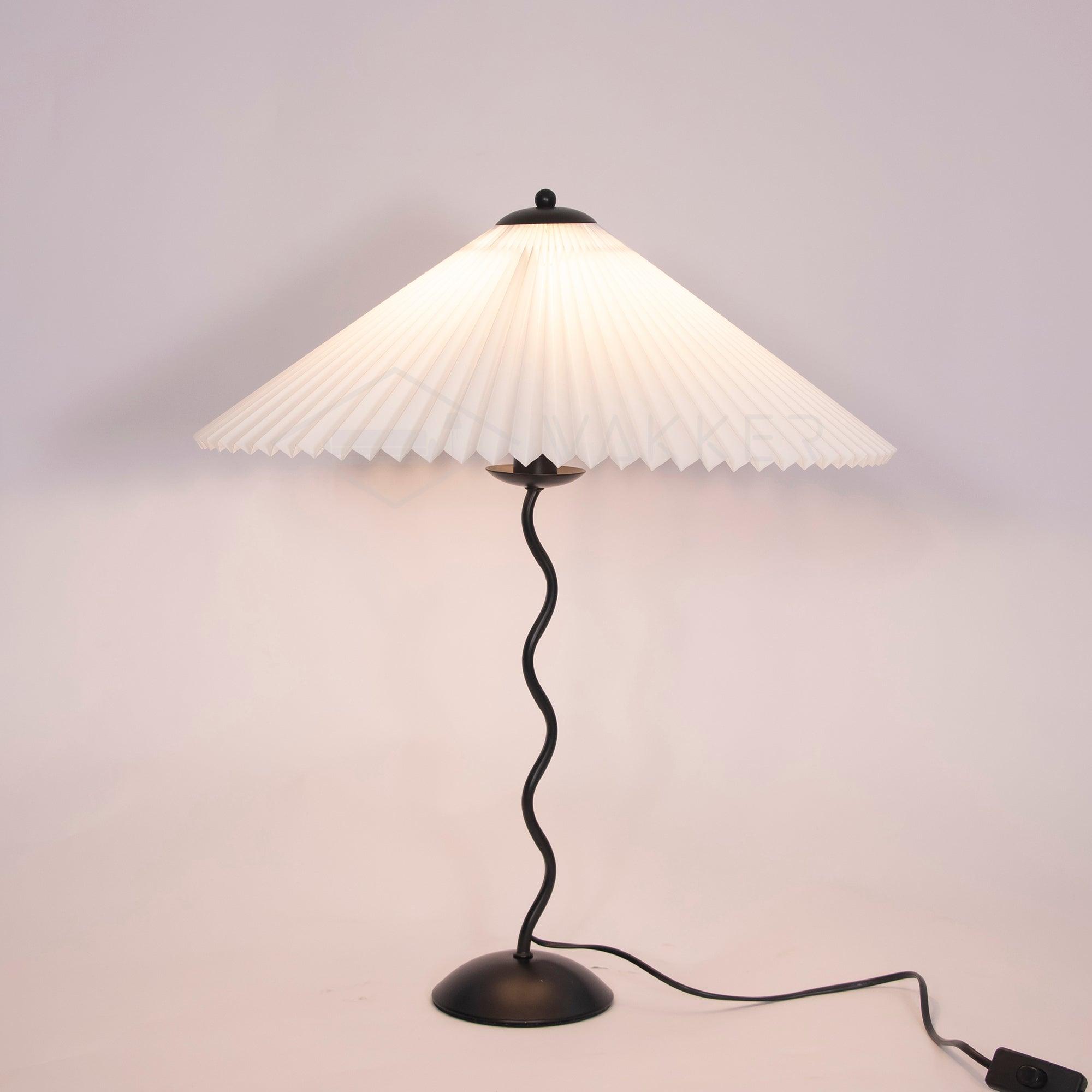 NovaLume WaveLight wellenförmige Leuchte mit sanftem Licht für moderne Innenräume