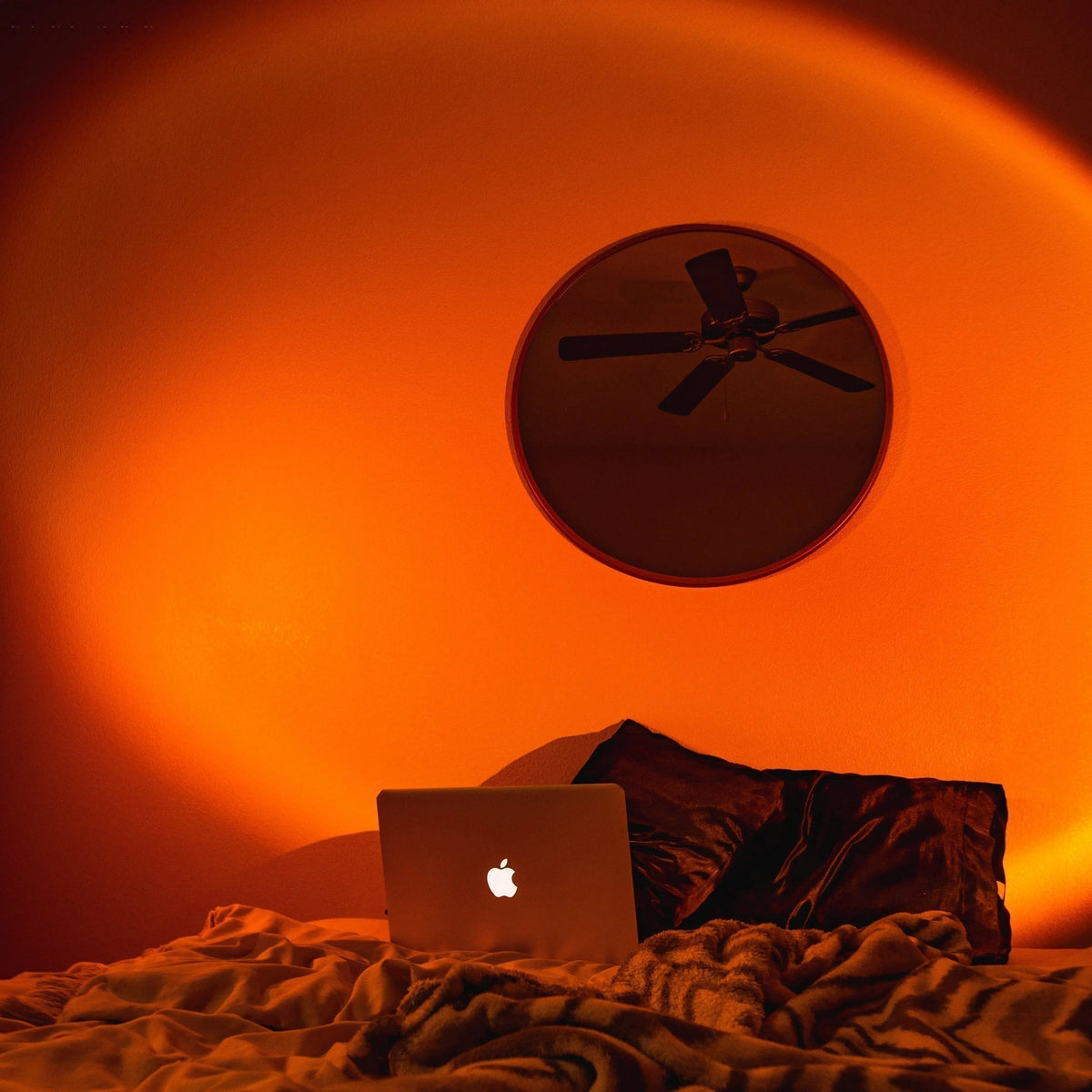 SunSetglow LED-Sunset-Projektionslampe – stimmungsvolle Raumbeleuchtung