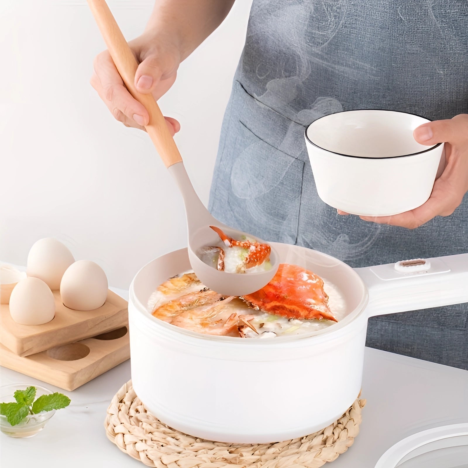Bamboo-Handled Silicone Kitchenware Twelve-Piece Eco-Friendly Set
