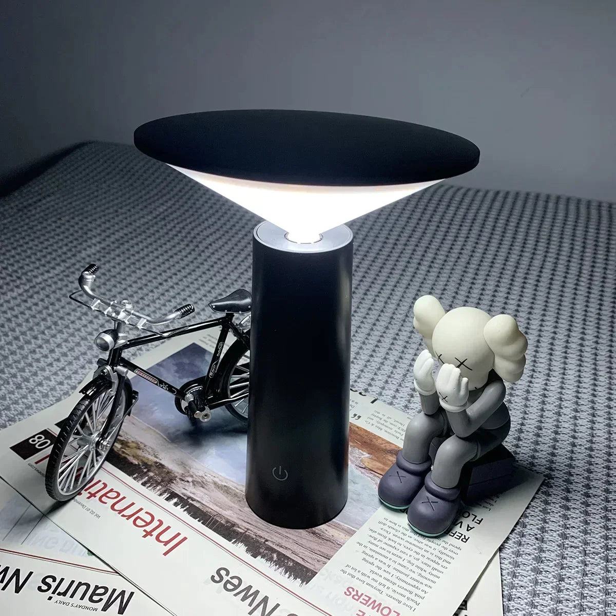 ComfortGlow Tischlampe — Elegantes Design, gemütliches Umgebungslicht