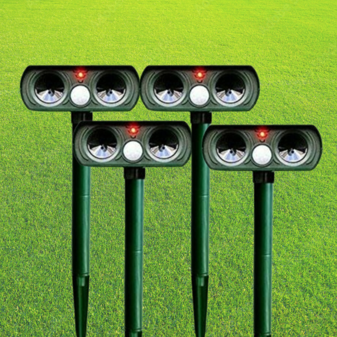 Infrared Solar Powered Animal Pest Repeller (1 Repeller) | Filindra