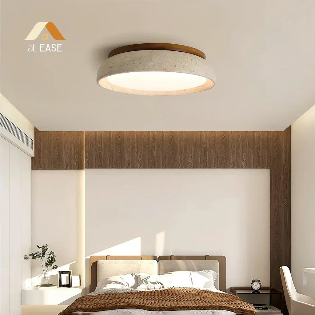 Candeeiro de teto redondo em travertino — luz LED quente difusa