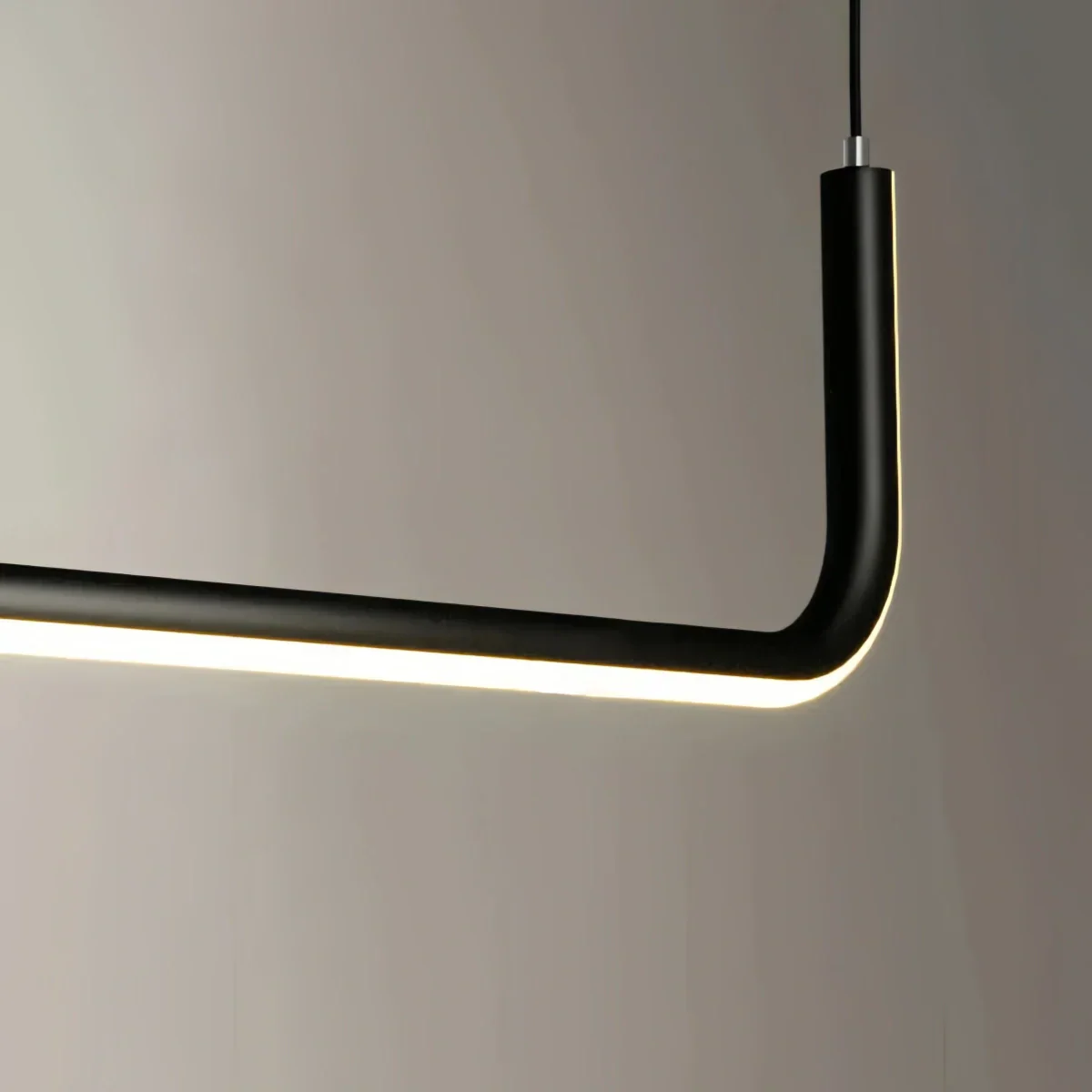 Minimalist Linear Pendant Light – Black/Gold Metal/Acrylic for Dining Room - Flindria