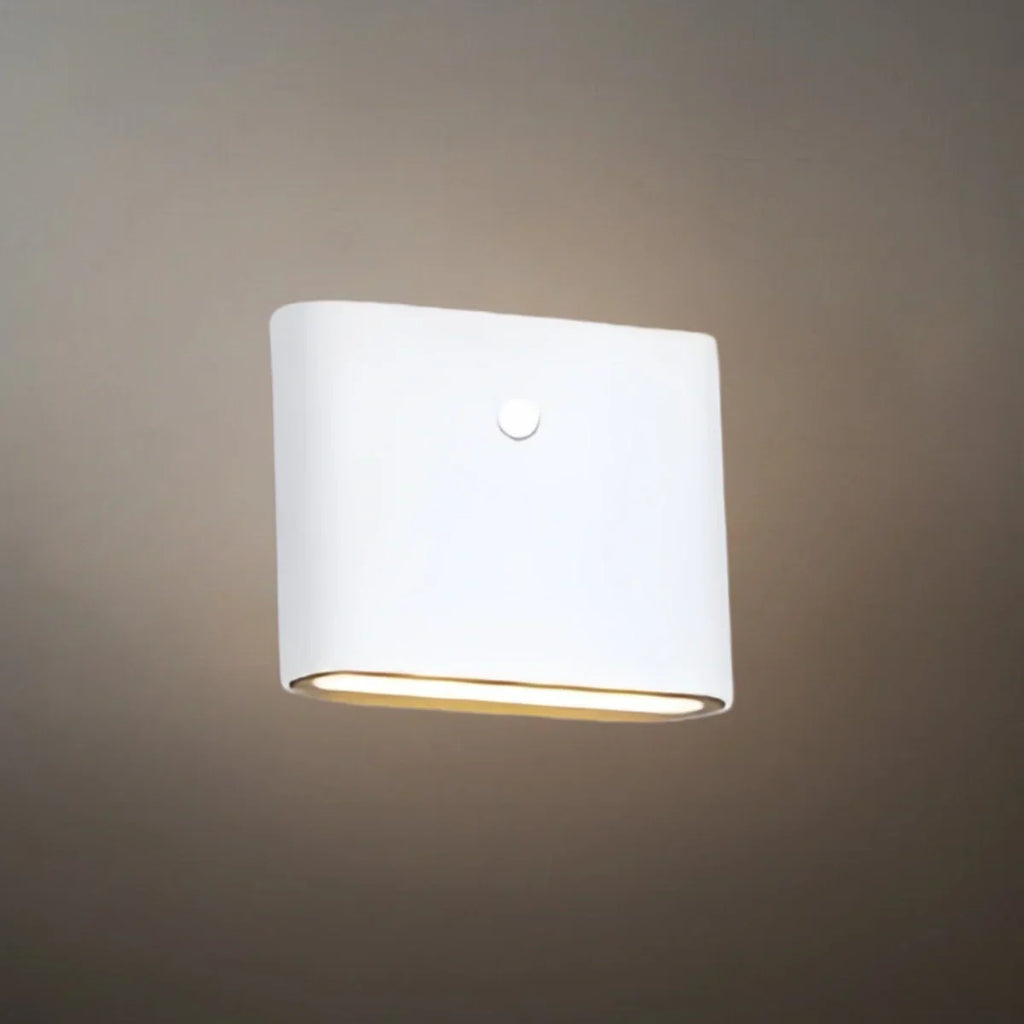 ミニマリスト長方形屋外壁掛けランプ - ブラックメタル パティオ用 - Flindria