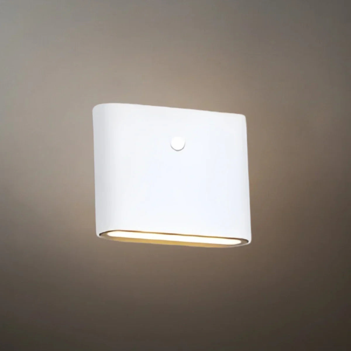 ミニマリスト長方形屋外壁掛けランプ - ブラックメタル パティオ用 - Flindria