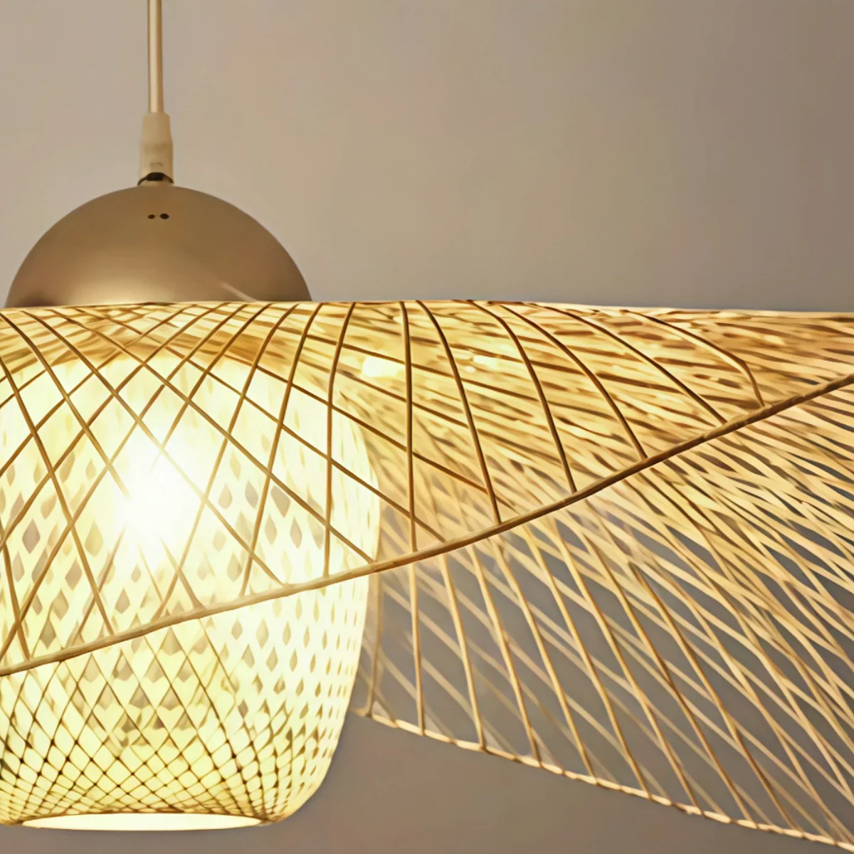 Modern Pendant Light - Rattan & Bamboo Hooded Shade for Dining Room - Flindria