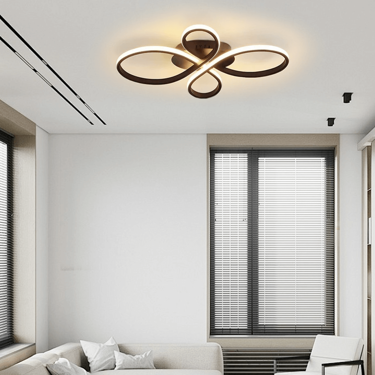 Moderne lineær taklampe - hvit/svart metallarmatur for stue - Flindria