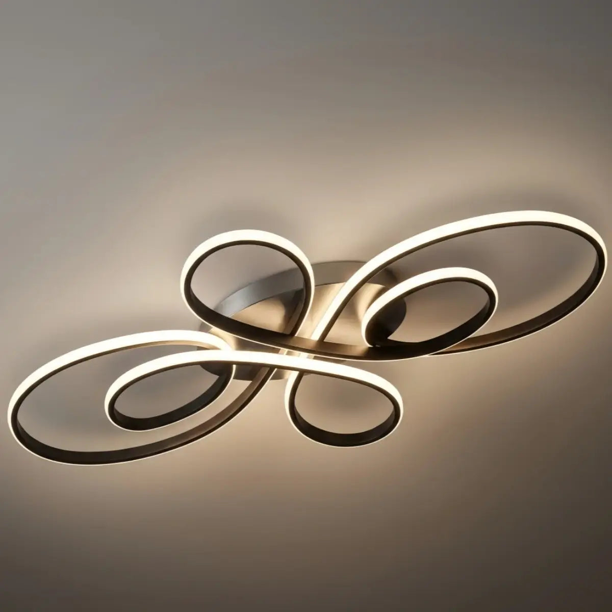 Moderne lineær taklampe - hvit/svart metallarmatur for stue - Flindria