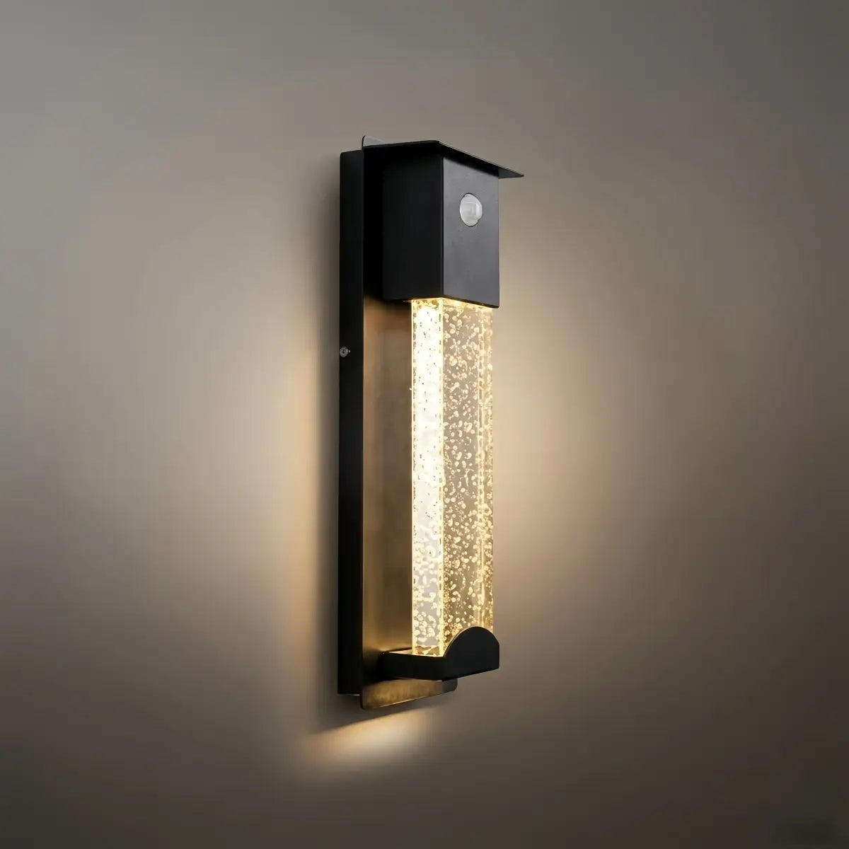 Modern Rectangle Outdoor Wall Lamp - Black Metal/Acrylic for Patio - Flindria