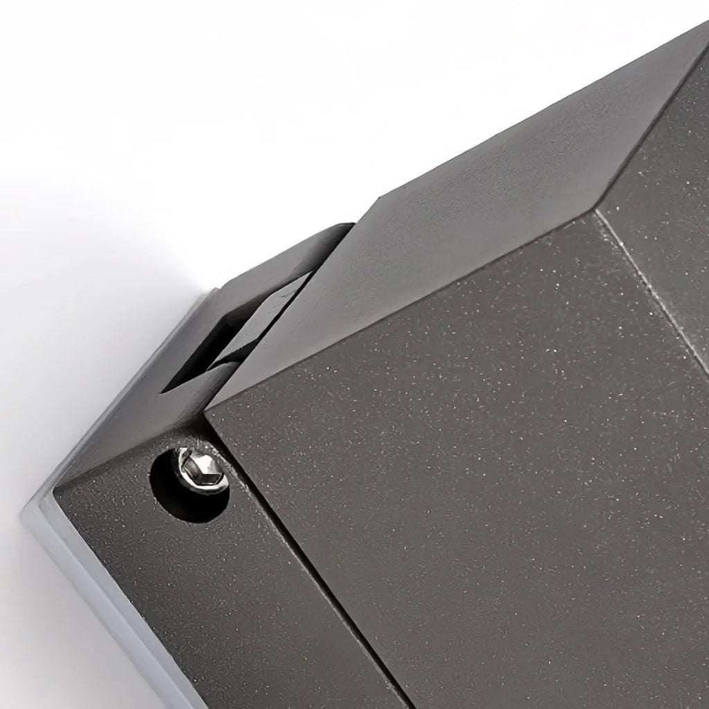 Modern Rotatable Square Wall Lamp - Black Metal for Outdoor Garden - Flindria