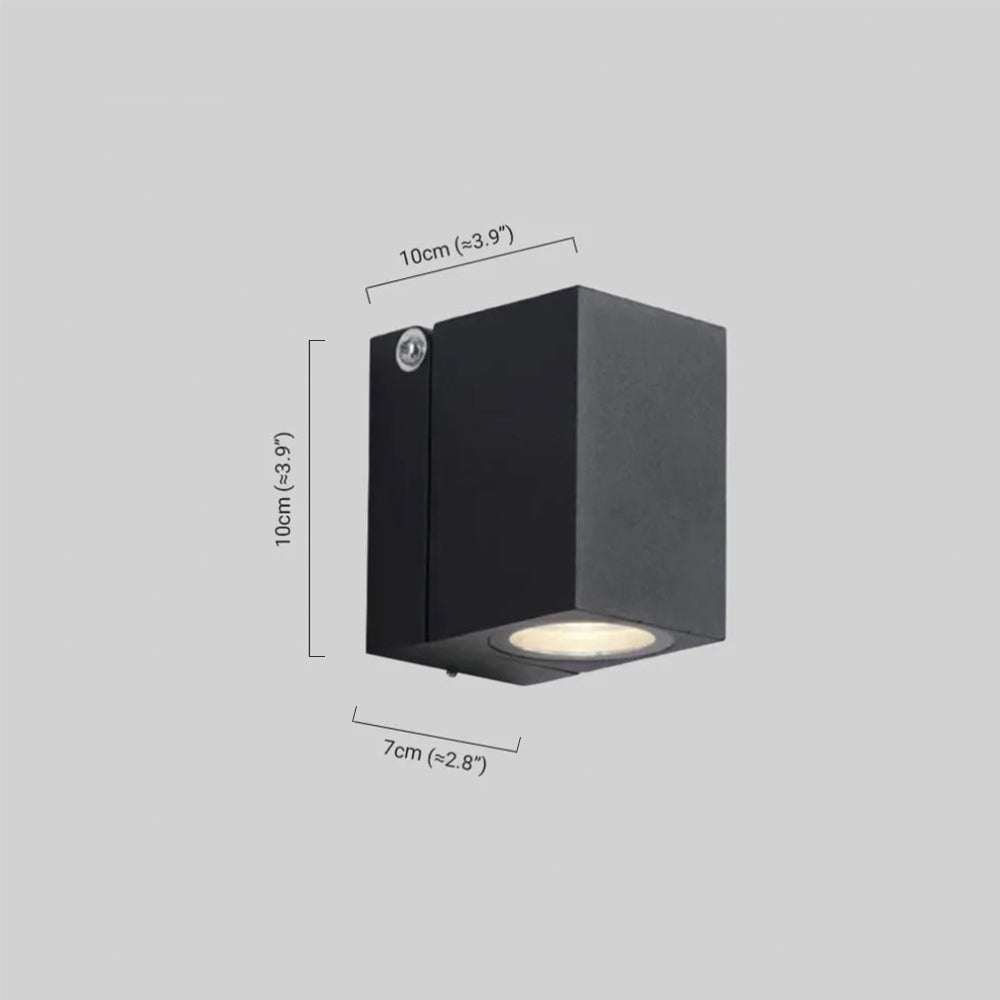Modern Rotatable Square Wall Lamp - Black Metal for Outdoor Garden - Flindria