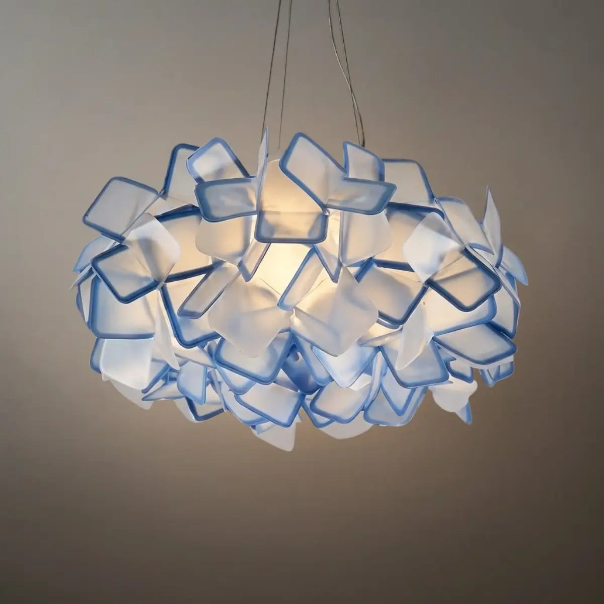 Art Deco Modern Multicolor Decorative Flower Acrylic Pendant Light - Flindria