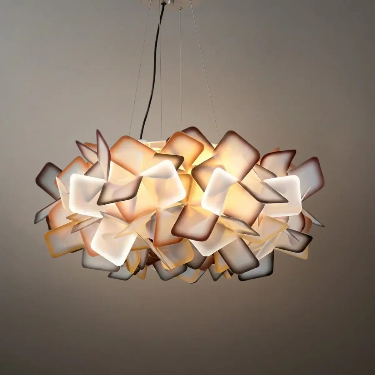 Art Deco Modern Multicolor Decorative Flower Acrylic Pendant Light - Flindria