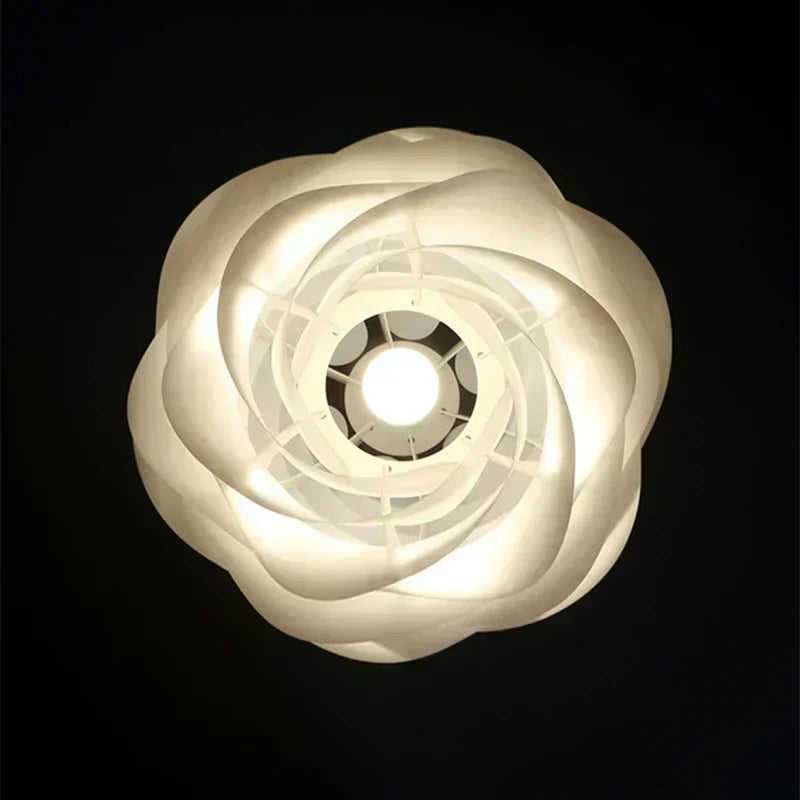 مصباح سقفي زجاجي من Luminara GlasBloem — تصميم مسبحة، توهج محيطي
