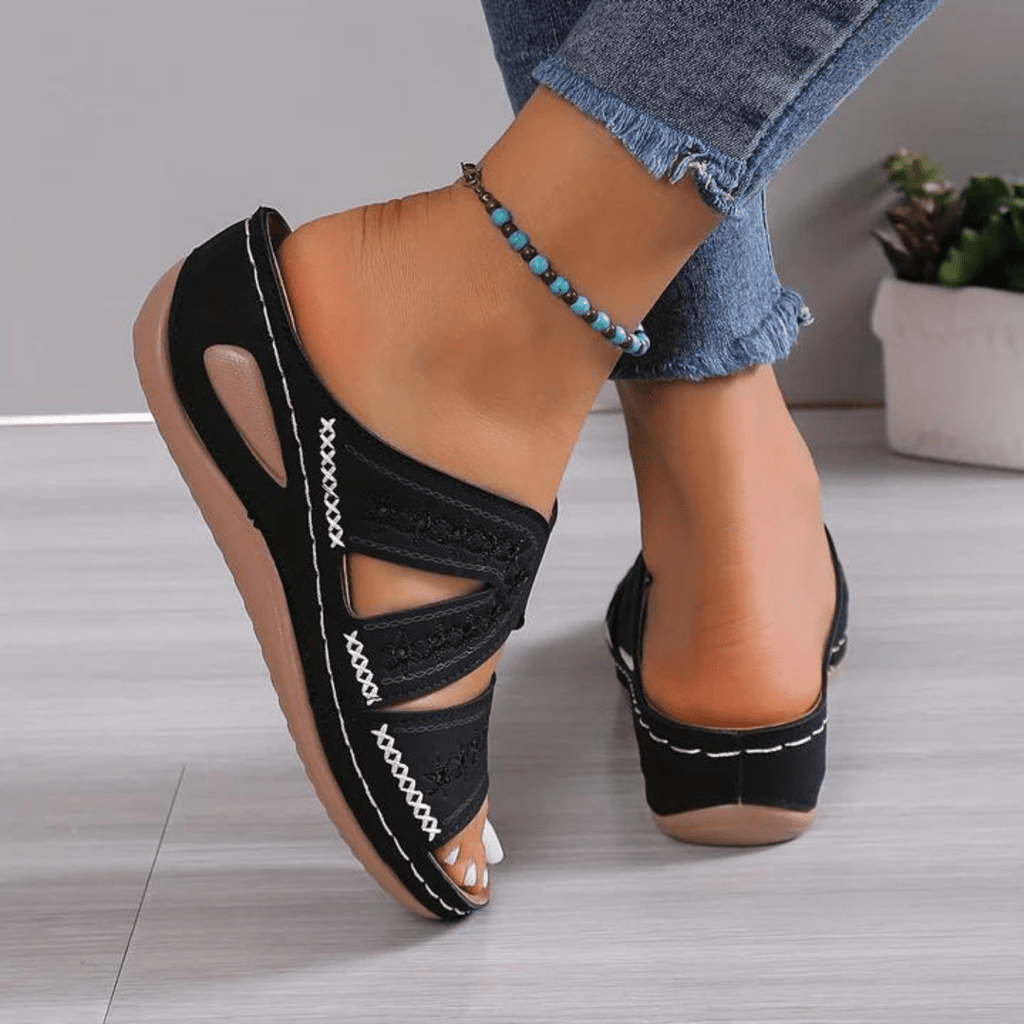Orthopädische Sommerschuhe für Damen – individuell anpassbares Komfortfußbett, vollständig verstellbare Größe