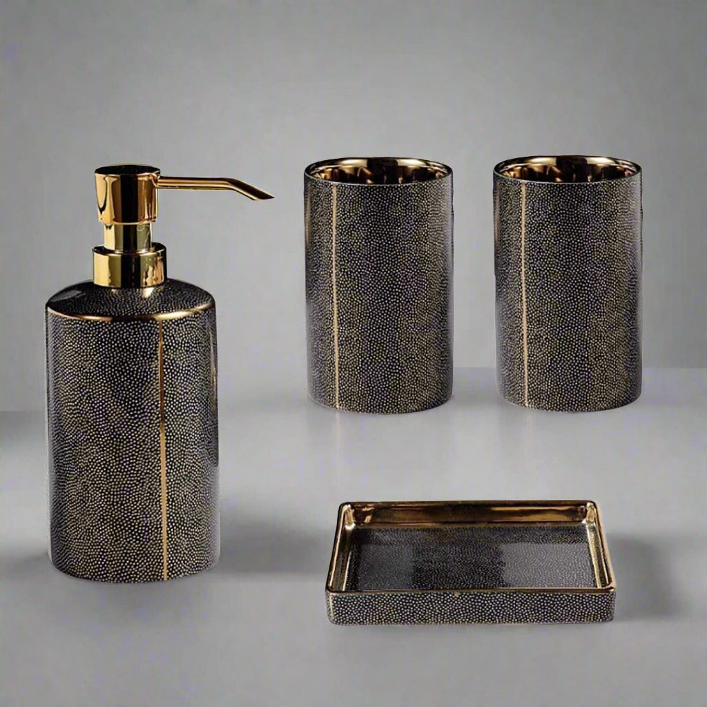 Armani Badaccessoire-Set - Moderner, eleganter Stil