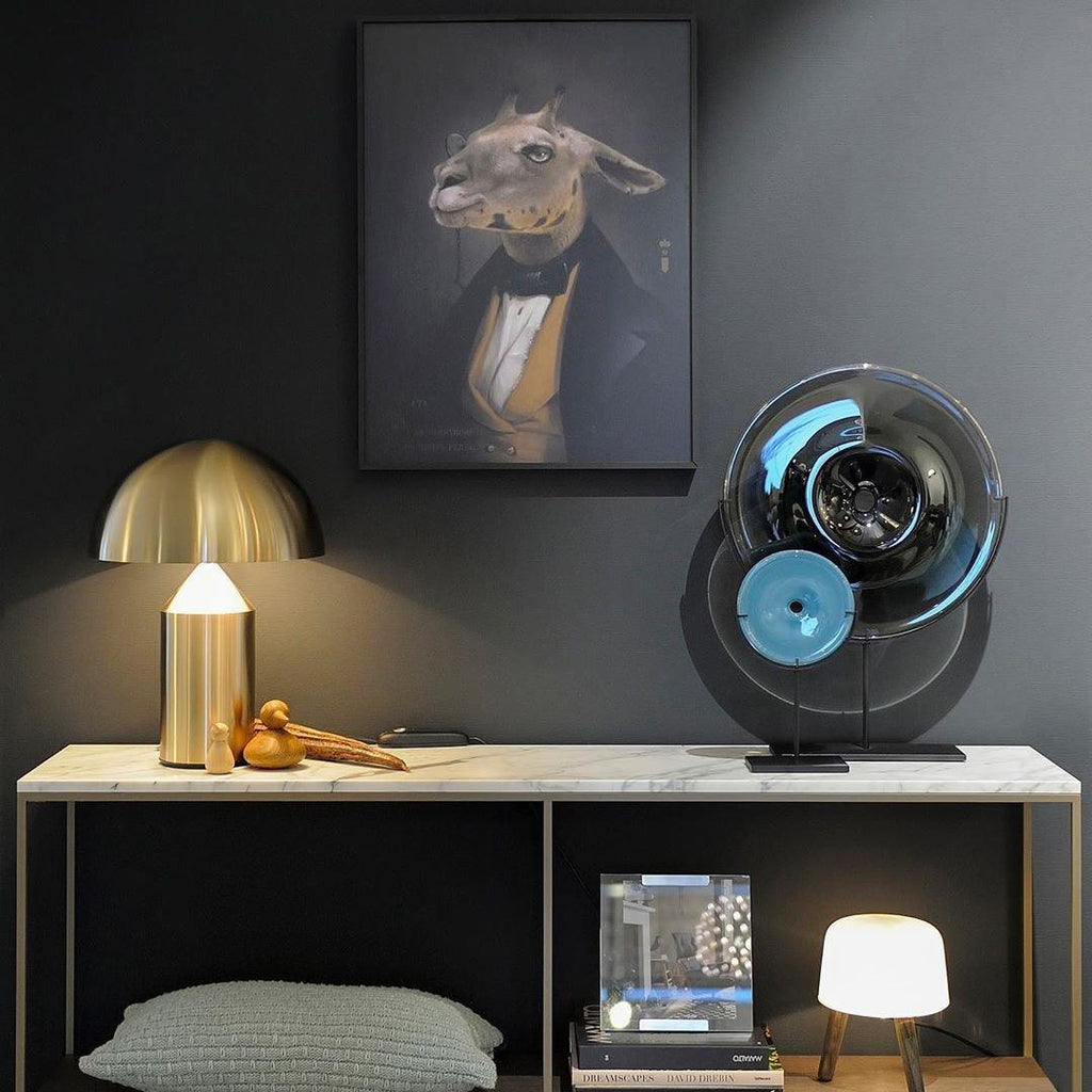 Atollo geometrisk bordslampa i metall - ikonisk italiensk design