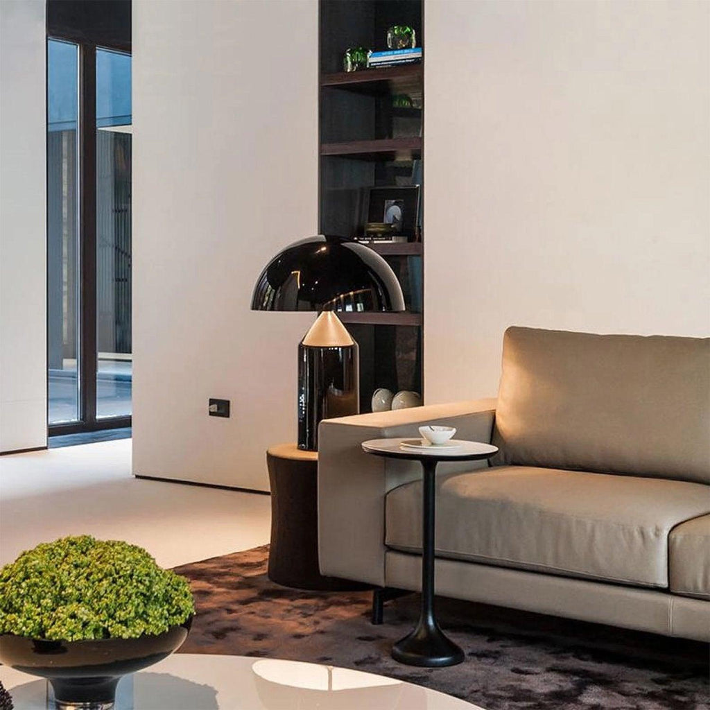 Atollo geometrisk bordslampa i metall - ikonisk italiensk design