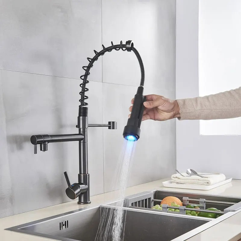 Aquaspin Küchenarmatur in mattem Schwarz - 360-Grad-Drehung