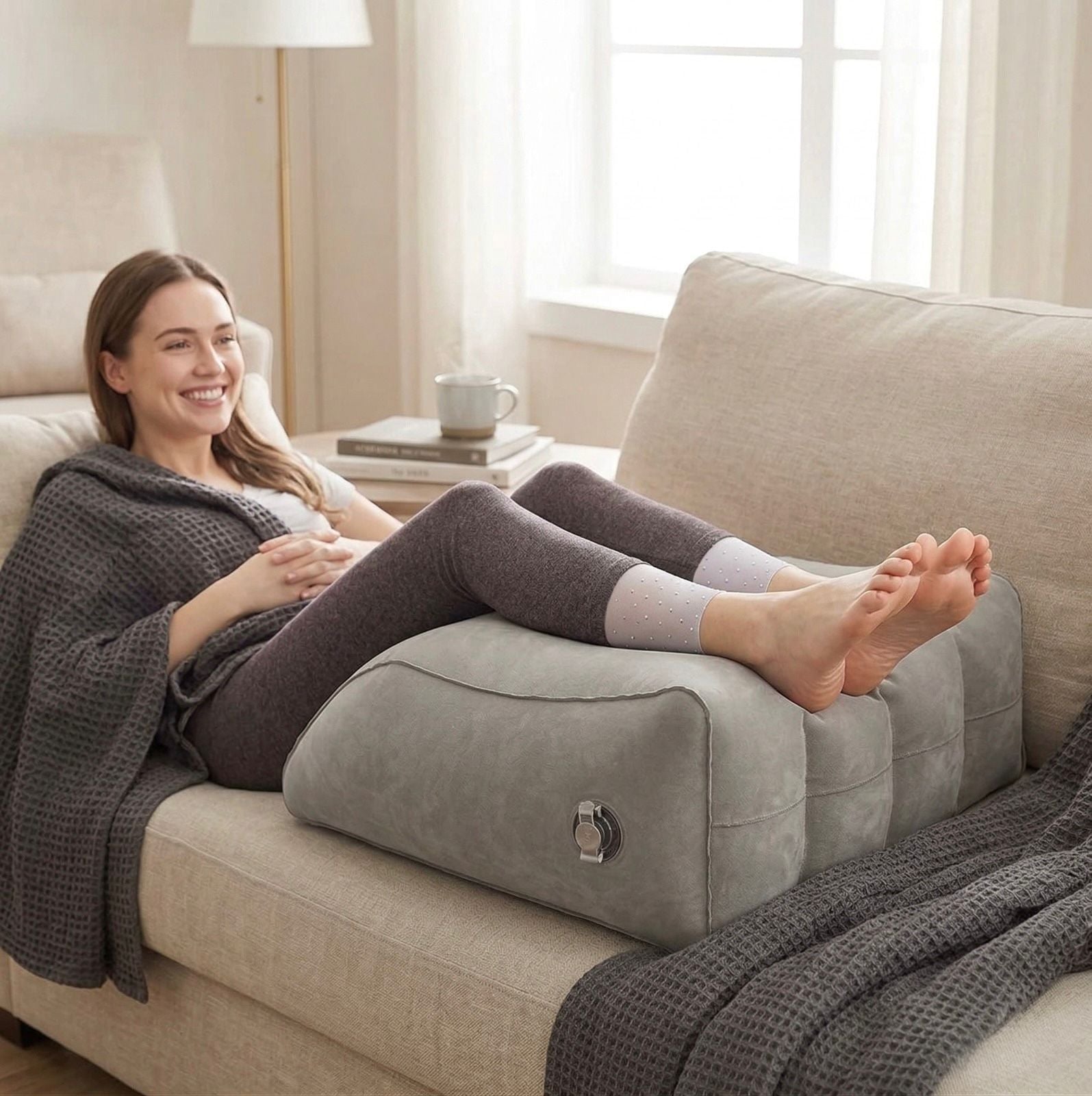 Inflatable Leg Elevation Wedge Pillow — 45-Degree Angle, Swelling Relief