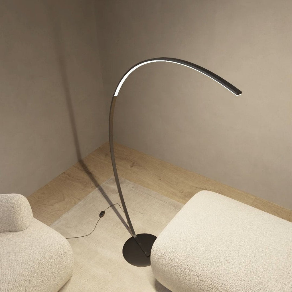 LumiFloor LED-golvlampa — dimbar belysning på 2700K, fotströmbrytare