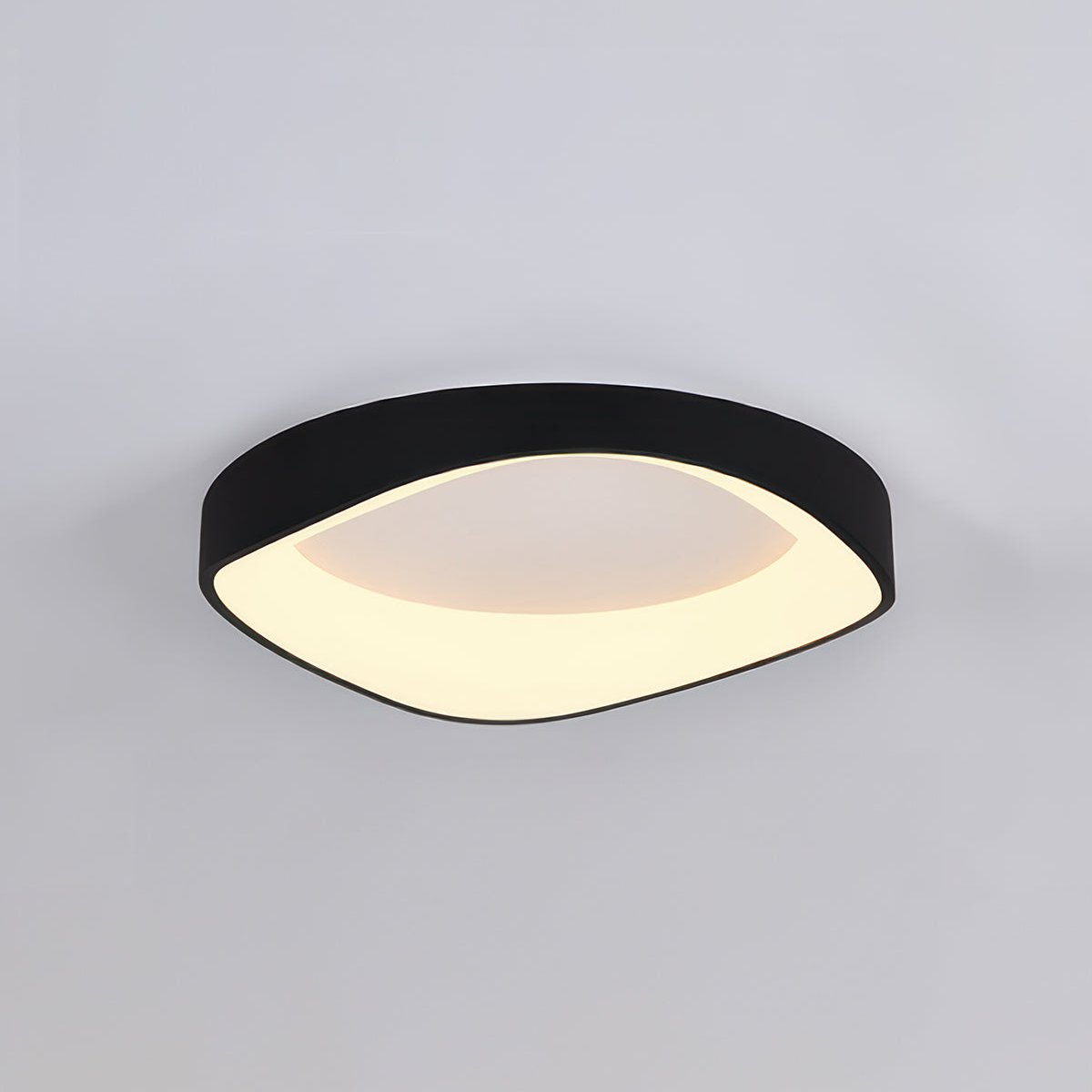 Pendul de plafon în stil scandinav — finisaj cu aspect de lemn, LED integrat, iluminare fără umbre