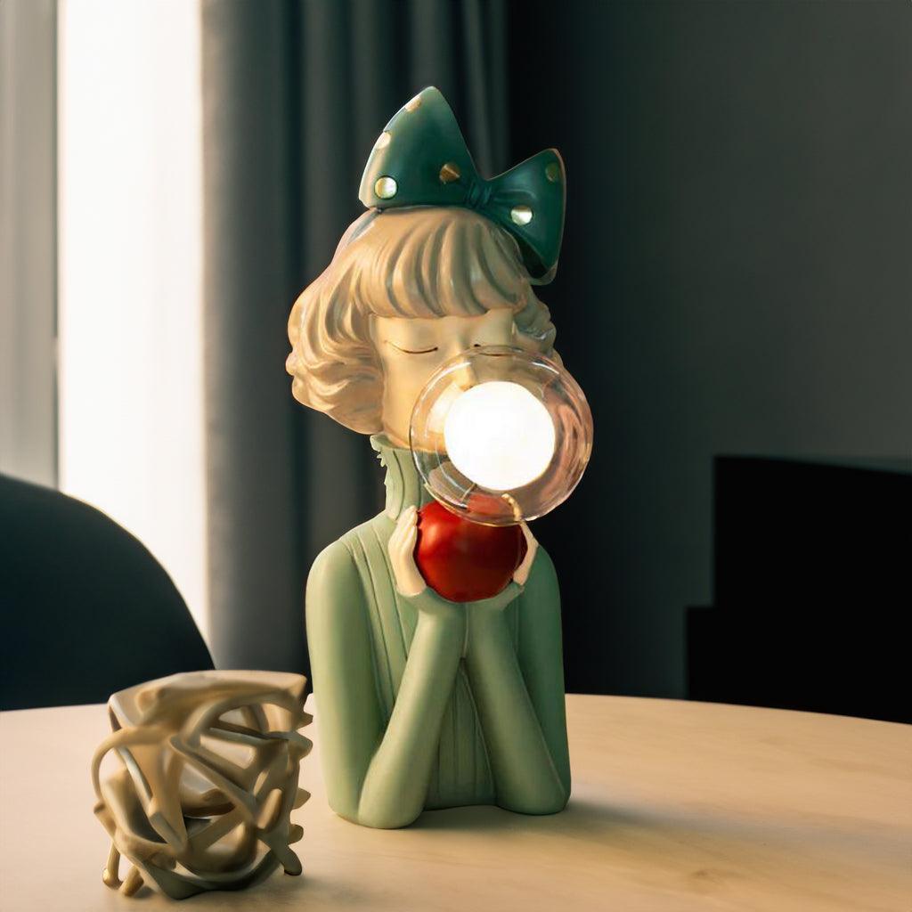 Lampekolleksjon med boblejenter - nattlampe og dekor med tegneseriestatuer