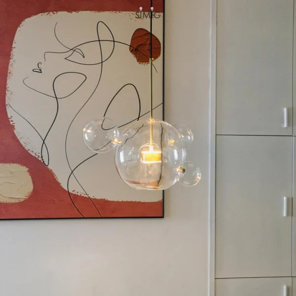 Bolle Pendelleuchte mit kugelförmigem Schirm – moderne Deckenleuchte für stimmungsvolles Licht