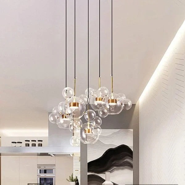Bolle Pendelleuchte mit kugelförmigem Schirm – moderne Deckenleuchte für stimmungsvolles Licht