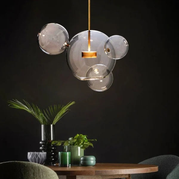 Bolle Pendelleuchte mit kugelförmigem Schirm – moderne Deckenleuchte für stimmungsvolles Licht