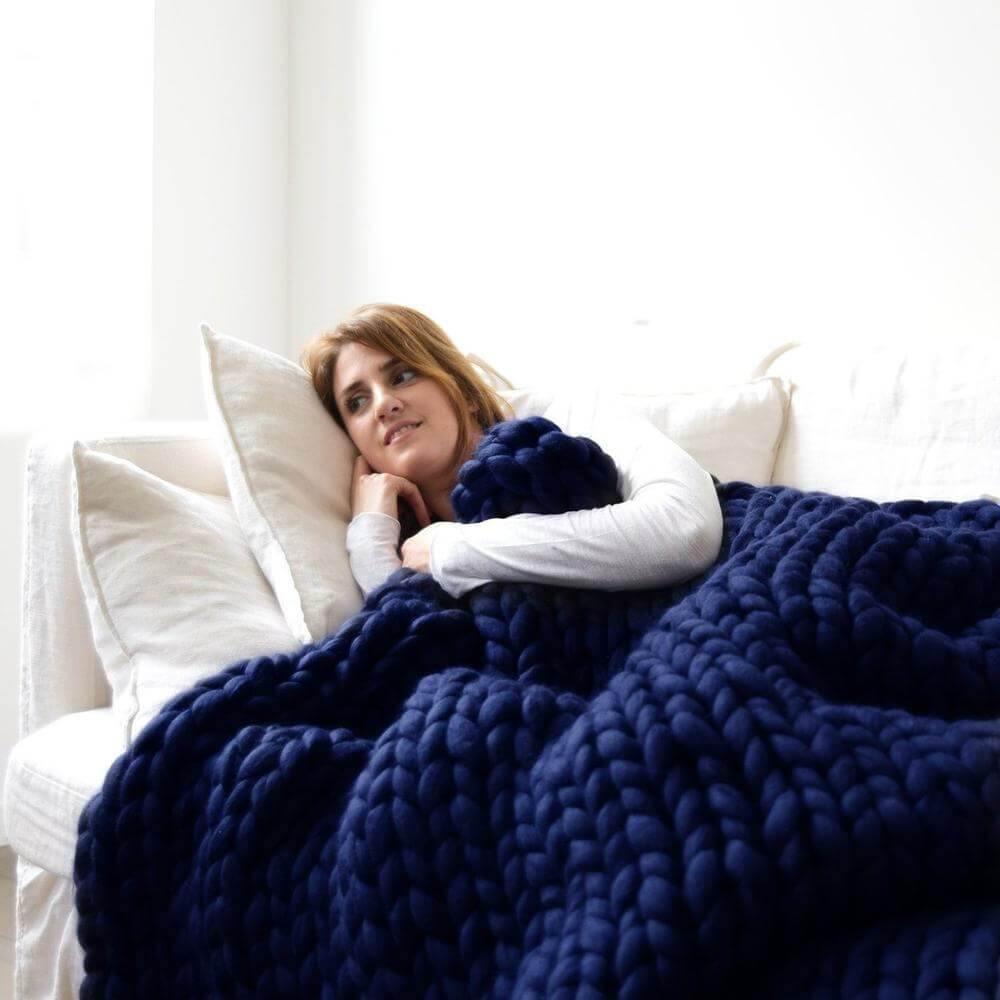 Hygge-Decke aus grobem Strick - Weich, warm & hypoallergen