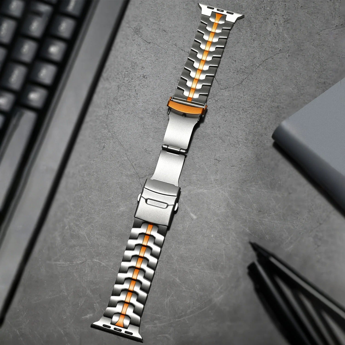 Keith Lane lyxigt armband i titan för Apple Watch, allergivänligt spänne