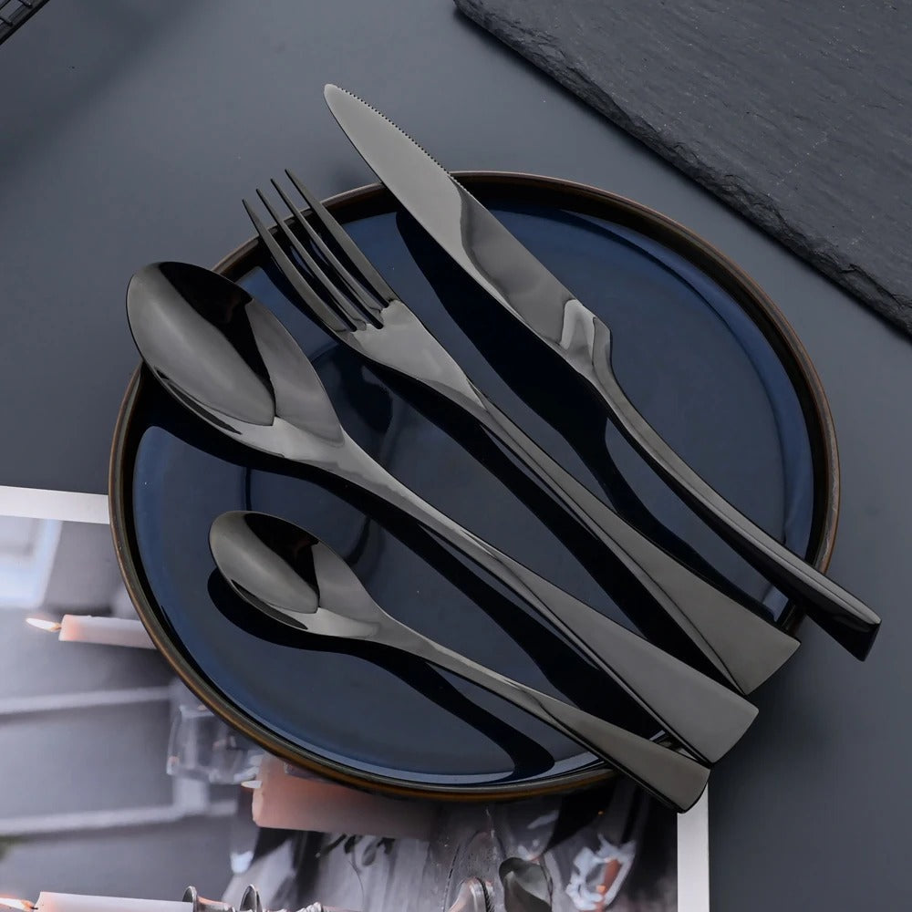 Venetto Design Besteckset in Tiefschwarz - raffiniertes modernes Tafelgeschirr