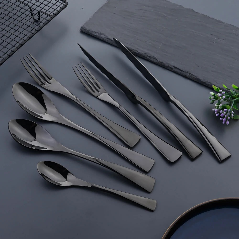 Venetto Design Besteckset in Tiefschwarz - raffiniertes modernes Tafelgeschirr