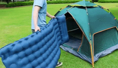 Saltea gonflabilă pentru camping — pat gonflabil portabil și confortabil