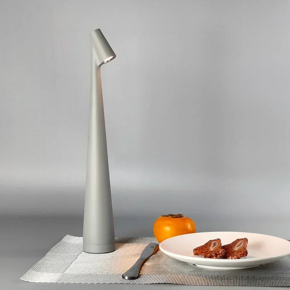 Nordisk minimalistisk trådløs bordlampe — myk stemningsbelysning