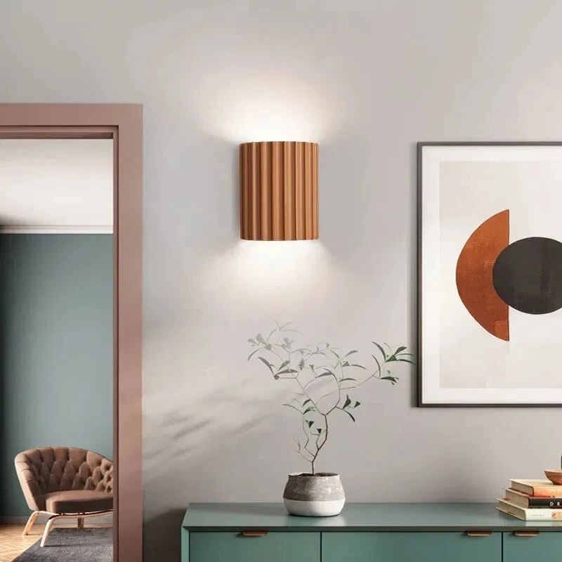 ArtiGlow modern vägglampa i harts — mjuk stämningsbelysning