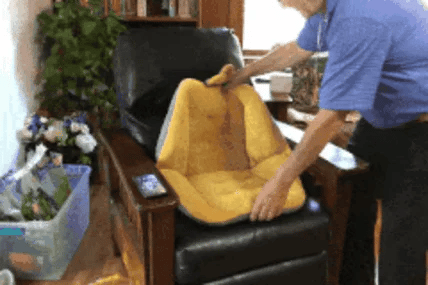 Gepatenteerd ergonomisch zitkussen voor verlichting van stuitje- en ischiaspijn