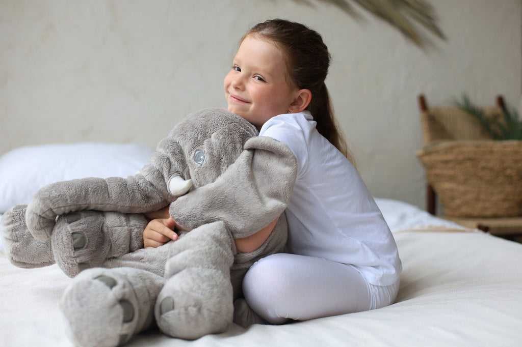 Little Jax myk og kosete elefantbamse – 2 størrelser, gave