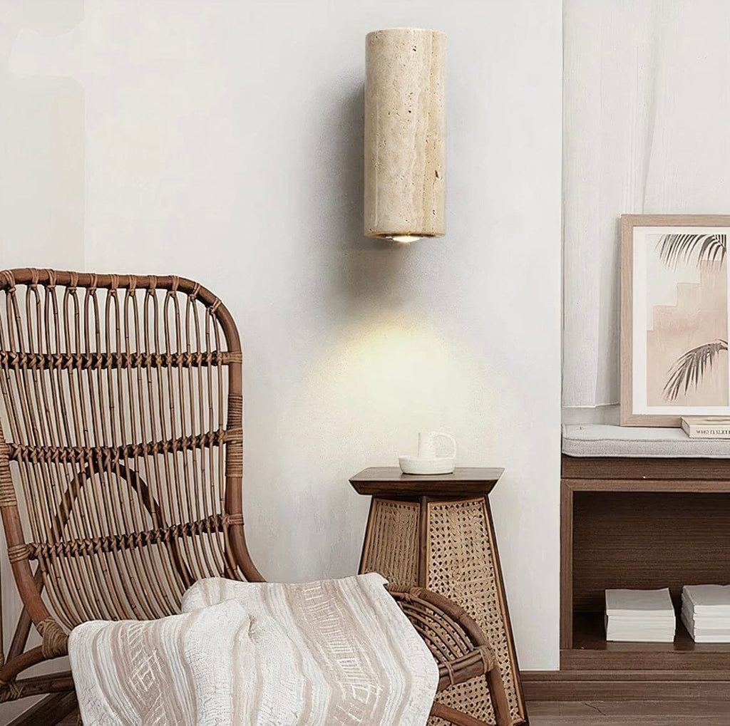 Lámpara de pared NYRA London de travertino negro — Diseño inspirado en Roma