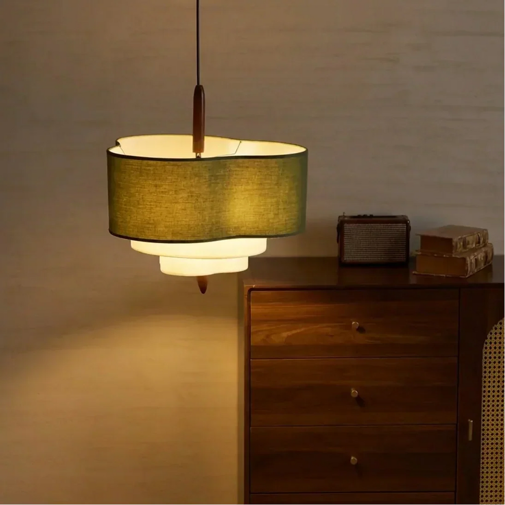Lampada a sospensione in tessuto a strati — paralume a più livelli, montaggio cablato