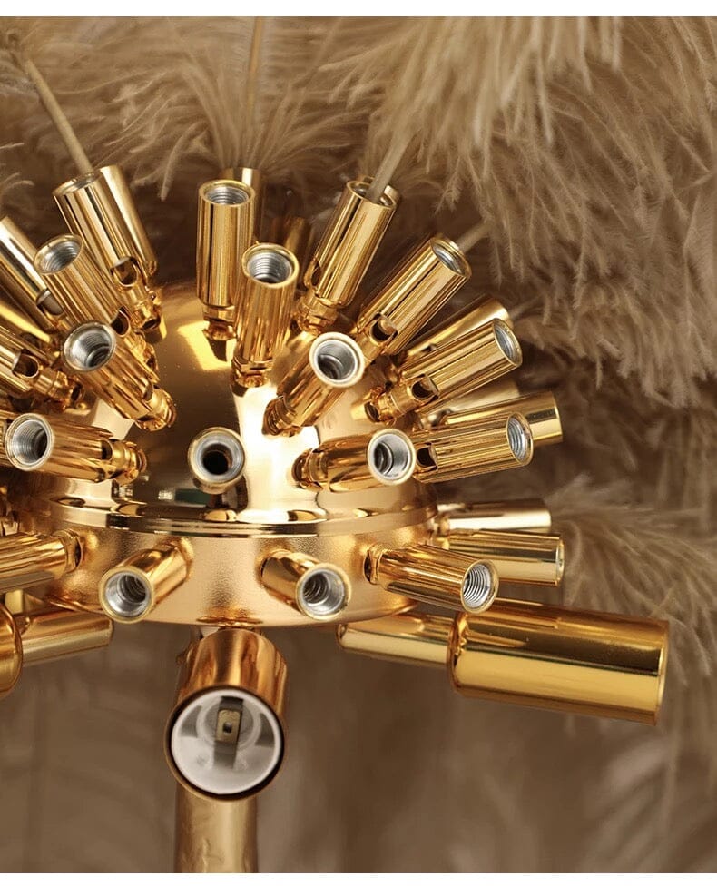 Gulvlampe med kunstige fjer — moderne, dekorativ standerlampe