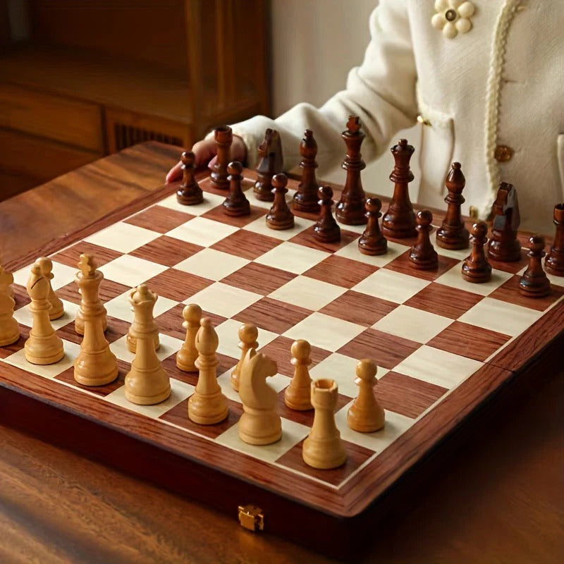 Wooden Chess Set | Filindra