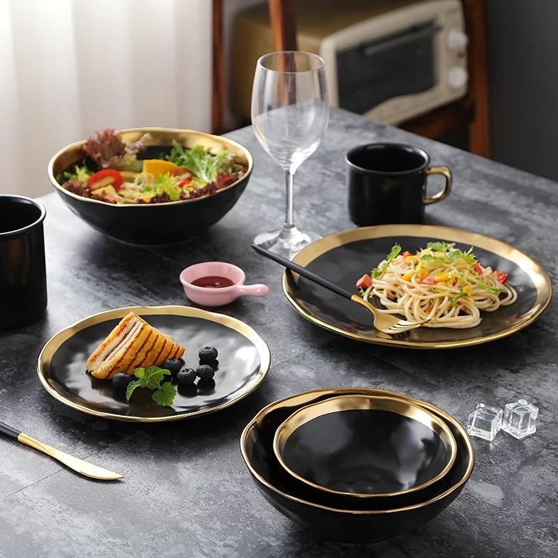 Pearl Plate — Gold-Rimmed Wavy Dinnerware, Cream & Black
