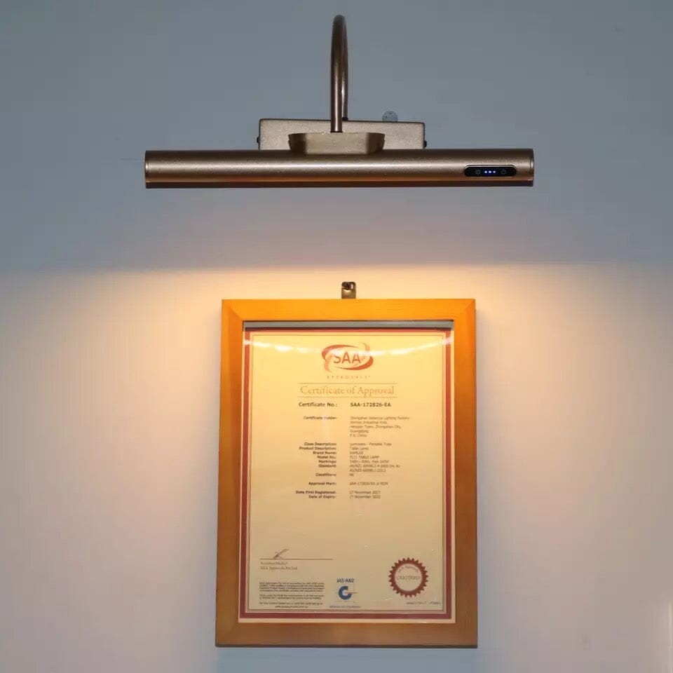 Aureon LED Picture Frame Light With Simple Wall Mounting