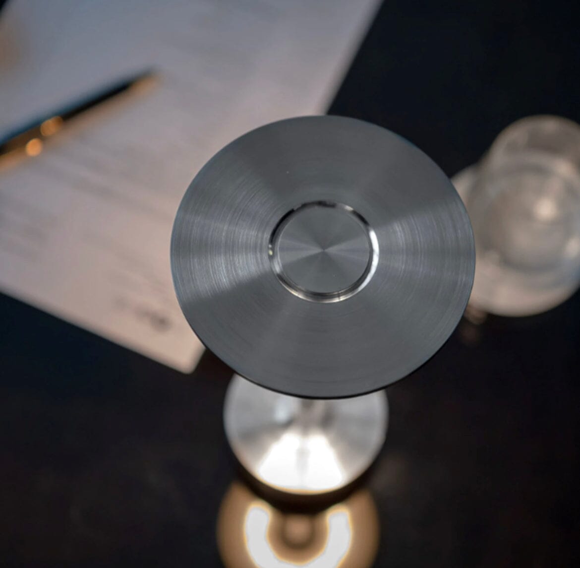 Lampă Luna — lumină wireless cu intensitate reglabilă