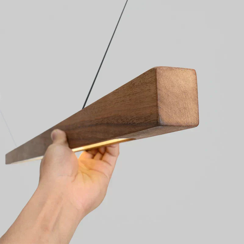 Quorra Lange Holz Pendelleuchte im Essstil für moderne Häuser