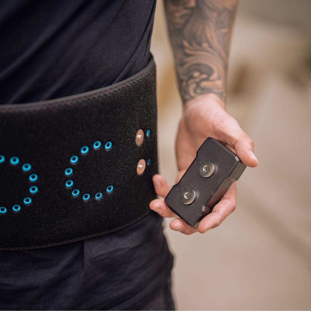 Wireless 105-Diode Red and Near-Infrared Phototherapy Band